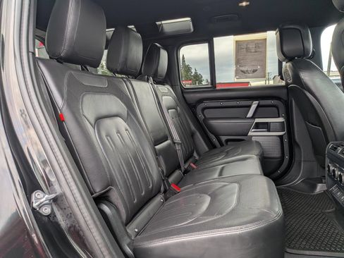 Used 2021 Land Rover Defender 110 X-Dynamic HSE AWD/4WD image 8