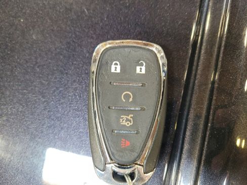 Used 2023 Chevrolet Malibu LT FWD image 32