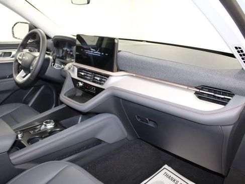 New 2026 Ford Explorer Active w/ Active Comfort Package image 30