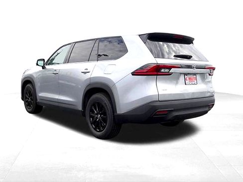 Certified 2025 Toyota Grand Highlander AWD image 6