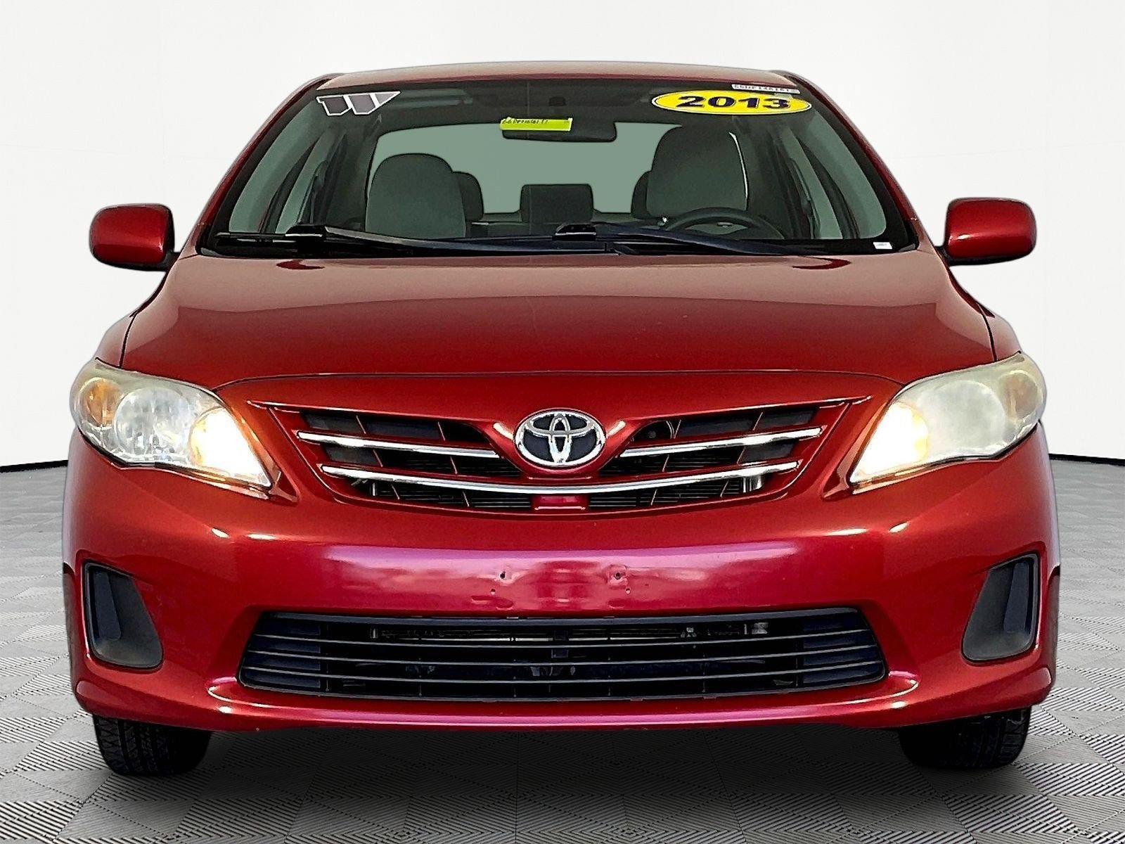 Used 2013 Toyota Corolla LE FWD image 2