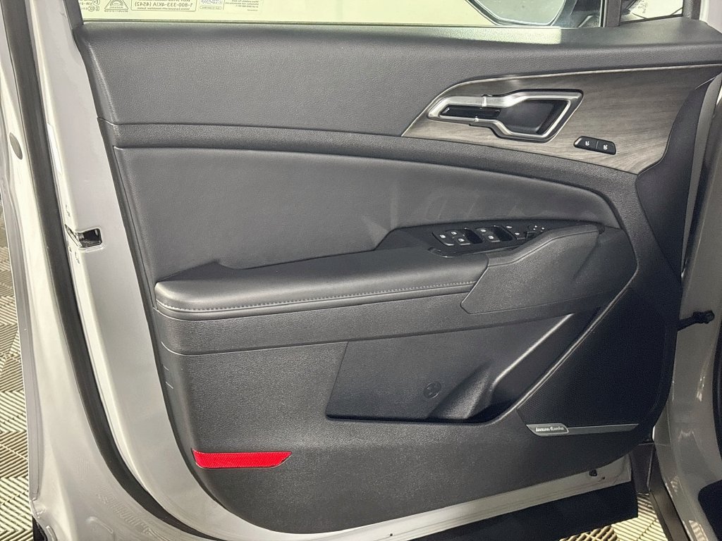 Certified 2024 Kia Sportage X-Pro Prestige AWD/4WD image 11