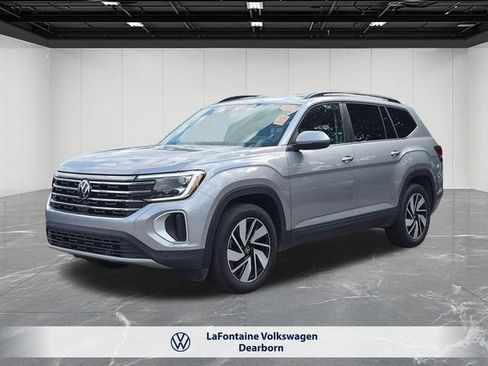 Certified 2025 Volkswagen Atlas SE FWD image 1