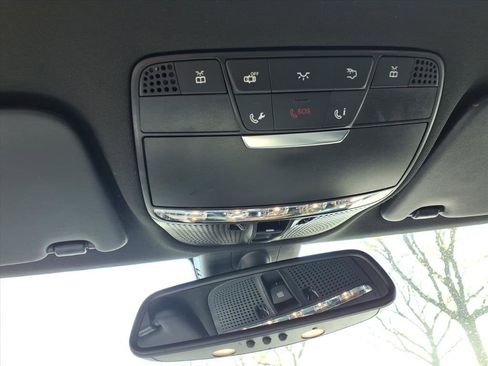 Used 2018 Mercedes-Benz C 300 4MATIC Sedan image 24