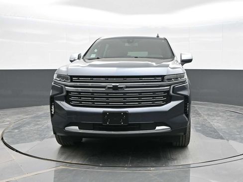 Used 2021 Chevrolet Suburban Premier AWD/4WD image 3
