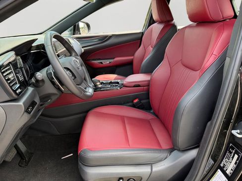 Certified 2024 Lexus NX 250 FWD w/ Towing Package (2000 Lbs) image 16