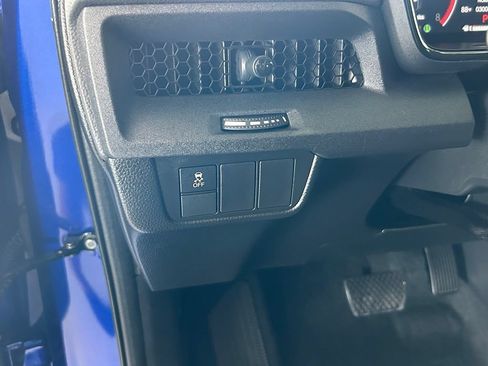 Used 2025 Honda CR-V LX image 11