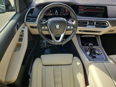 Used 2022 BMW X5 xDrive40i AWD/4WD image 17