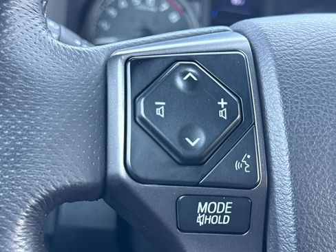 Used 2021 Toyota Tacoma TRD Sport AWD/4WD image 27