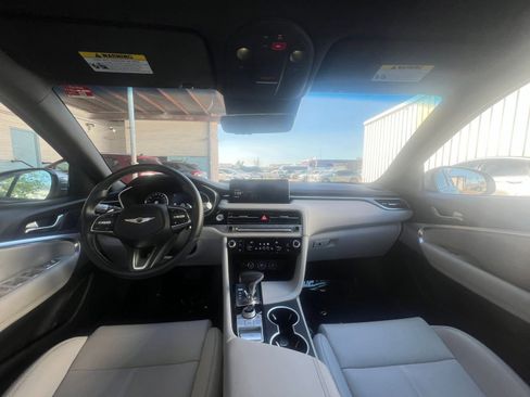 Used 2025 Genesis G70 2.5T image 33