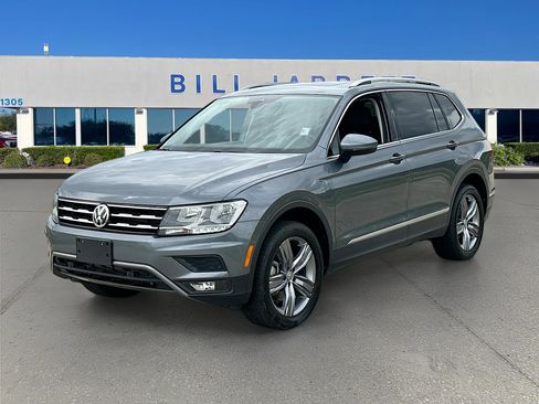 Used 2020 Volkswagen Tiguan SEL image 3