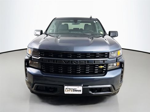 Used 2022 Chevrolet Silverado 1500 Custom image 4