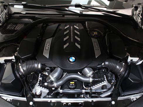 Used 2019 BMW M850i xDrive Convertible w/ M Carbon Exterior Package AWD/4WD image 38