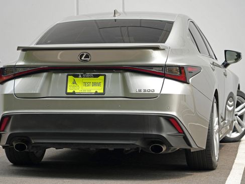 Used 2021 Lexus IS 300 w/ Comfort Package RWD image 4