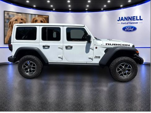 Used 2024 Jeep Wrangler Unlimited Rubicon w/ Technology Group AWD/4WD image 4