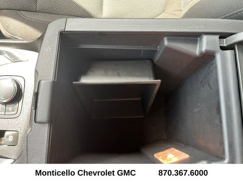 Certified 2023 Chevrolet Traverse LT FWD image 23