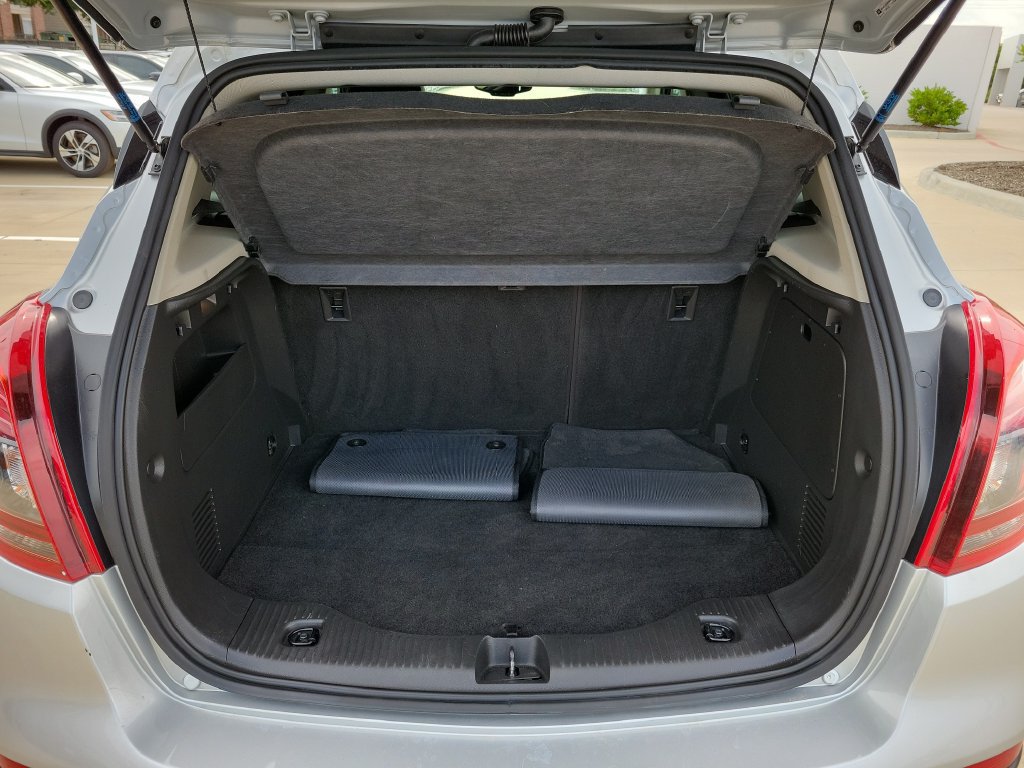 Used 2019 Buick Encore Essence w/ Safety Package II FWD image 9