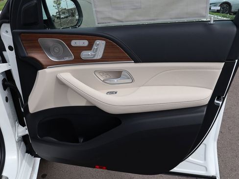 New 2026 Mercedes-Benz GLS 450 4MATIC image 13