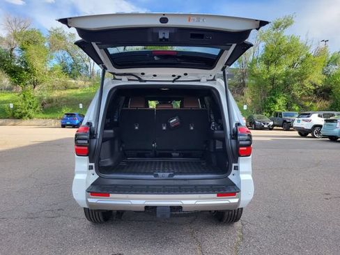 Used 2026 Toyota 4Runner Limited AWD/4WD image 28