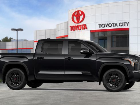 New 2025 Toyota Tundra Platinum w/ TRD Off-Road Package AWD/4WD image 16