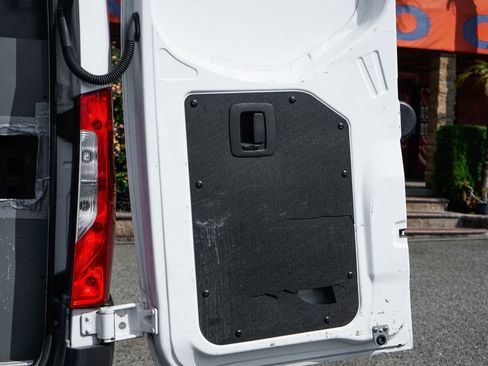 Used 2019 Mercedes-Benz Sprinter 144 image 11