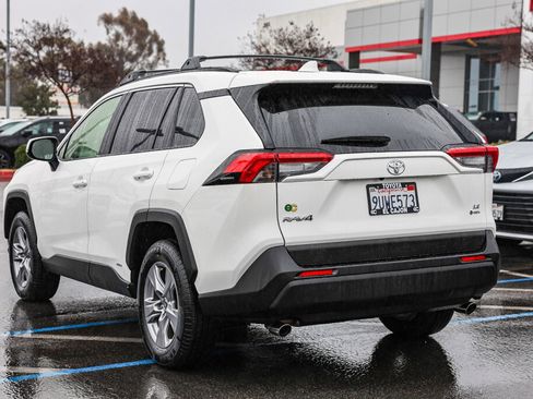 Certified 2025 Toyota RAV4 LE image 21