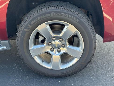 Used 2016 Chevrolet Suburban LTZ image 7