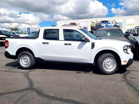 New 2026 Ford Maverick XL AWD/4WD image 3