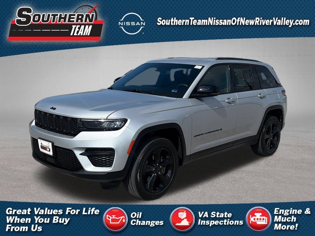 Used 2024 Jeep Grand Cherokee Altitude AWD/4WD 360° Tour