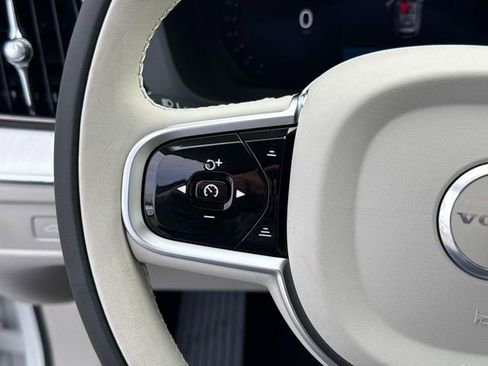 New 2026 Volvo XC60 B5 Ultra w/ Climate Package image 25