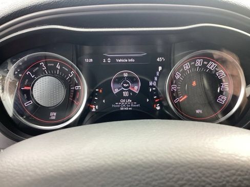 Used 2023 Dodge Challenger SXT image 14