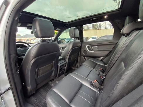 Used 2019 Land Rover Discovery Sport HSE image 36