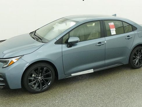 Used 2026 Toyota Corolla SE w/ SE Premium Package FWD image 37
