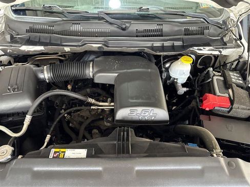 Used 2021 RAM 1500 Classic Warlock w/ Luxury Group AWD/4WD image 21