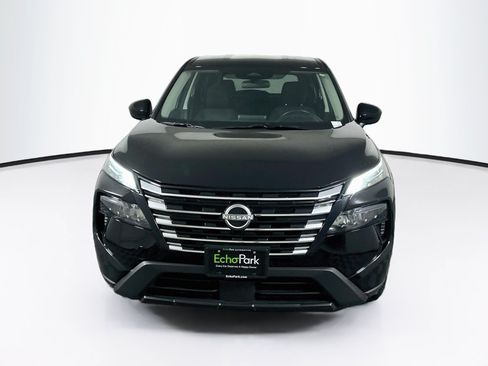 Used 2026 Nissan Rogue SV FWD image 2