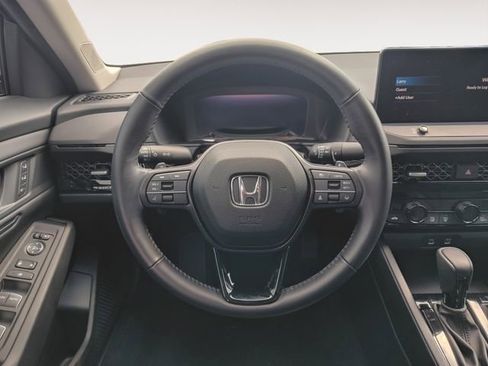 Used 2023 Honda Accord EX-L image 12