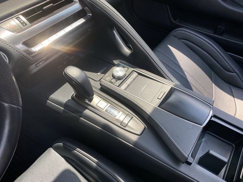 Used 2021 Lexus LC 500 Convertible w/ Touring Package RWD image 34