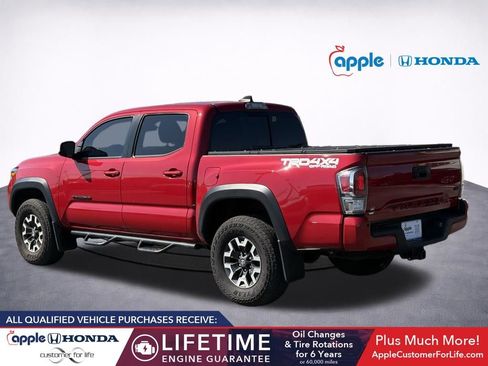 Used 2023 Toyota Tacoma TRD Off-Road w/ Technology Package AWD/4WD image 4