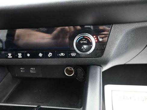 Used 2023 Mitsubishi Outlander SE AWD/4WD image 18