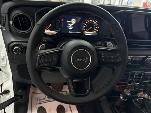 New 2025 Jeep Wrangler Unlimited Rubicon 392 image 24