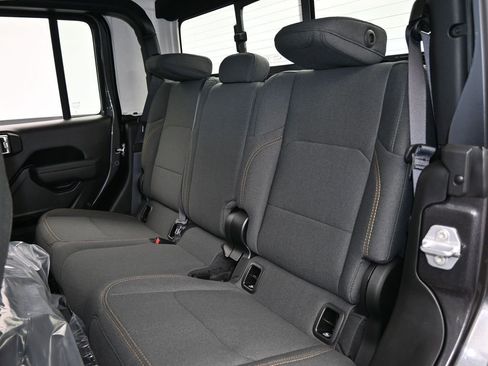 New 2026 Jeep Gladiator Sport image 27