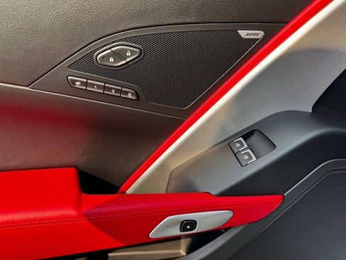 Used 2019 Chevrolet Corvette Z06 RWD image 12
