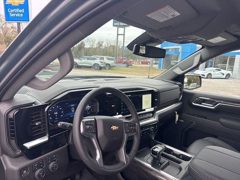 New 2025 Chevrolet Silverado 1500 LT image 15
