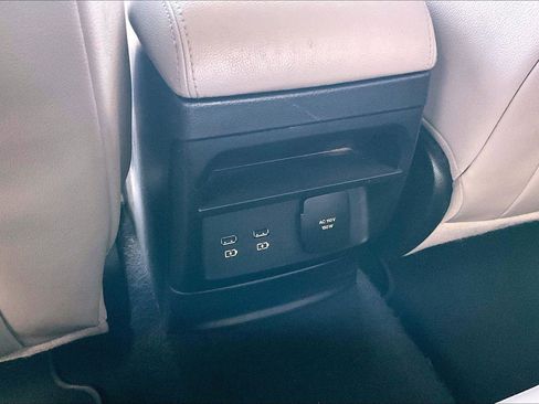 Used 2019 Ford Ranger Lariat w/ Technology Package RWD image 11