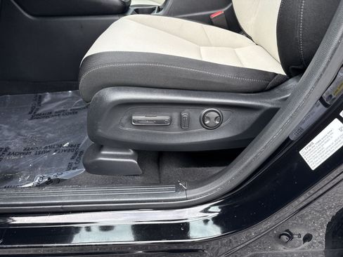 Used 2024 Honda CR-V EX image 14