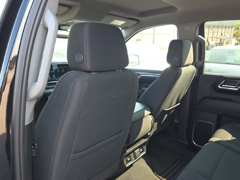 Used 2023 Chevrolet Silverado 1500 LT w/ Protection Package AWD/4WD image 28