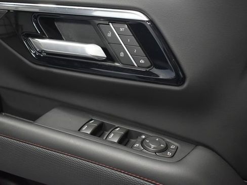 Certified 2025 Chevrolet Tahoe RST w/ Advanced Technology Package AWD/4WD image 25