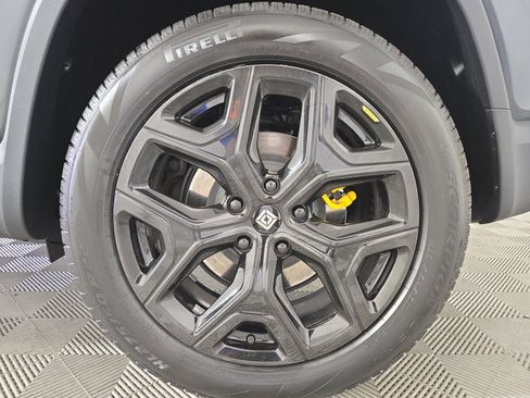 Used 2024 Rivian R1S Adventure AWD/4WD image 10