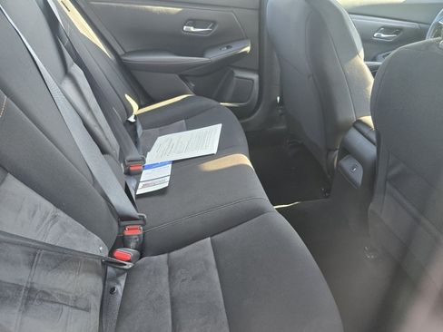 Used 2023 Nissan Sentra SR w/ Trunk Package FWD image 11