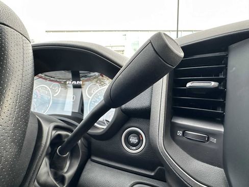 Used 2024 RAM 2500 Tradesman w/ Chrome Appearance Group image 38